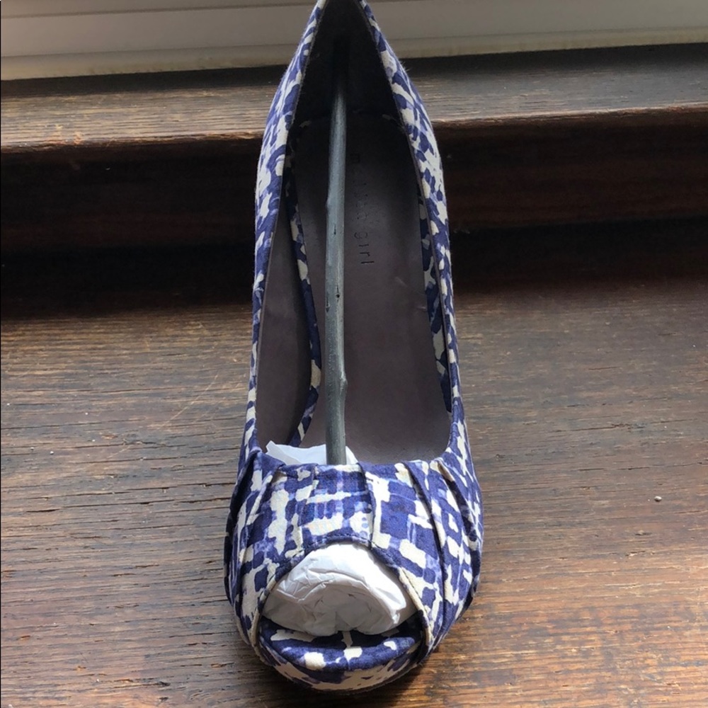Women’s shoes